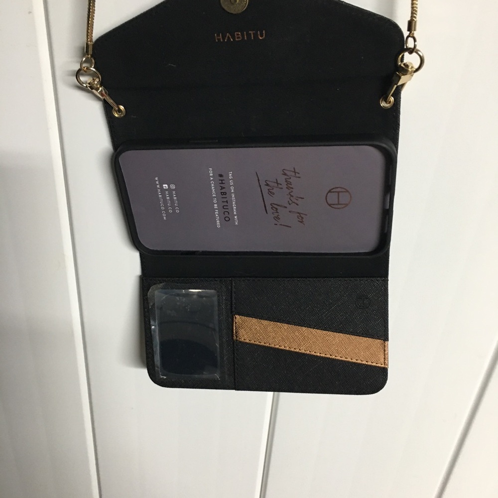 New Habitu Eris Black Crossbody. Vegan Leather & Multifunctional